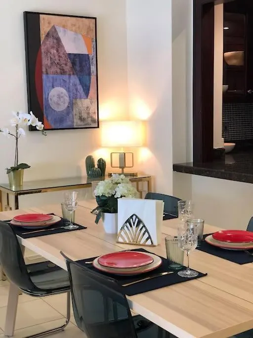 2 Bedroom Old Town Garden Apartment - The 108 Residences Dubaj